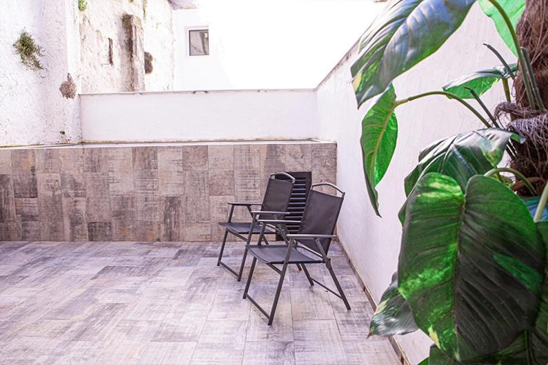 Apartamentos Bocairenthomes, En Pleno Centro De Bocairent, Con Pequena Piscina Y Parking Privado Exterior photo