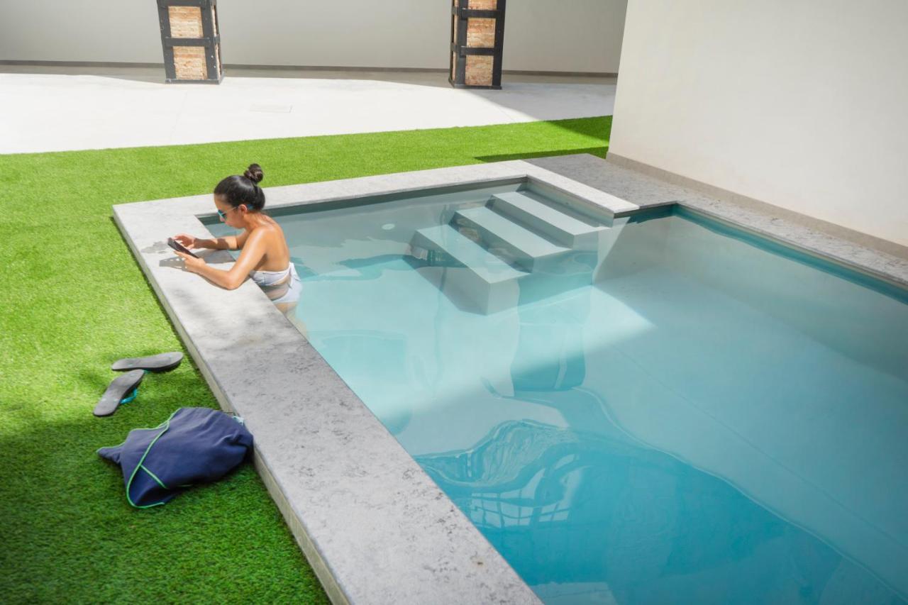 Apartamentos Bocairenthomes, En Pleno Centro De Bocairent, Con Pequena Piscina Y Parking Privado Exterior photo