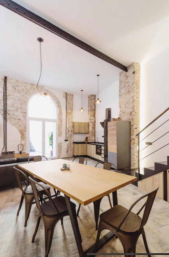 Apartamentos Bocairenthomes, En Pleno Centro De Bocairent, Con Pequena Piscina Y Parking Privado Exterior photo